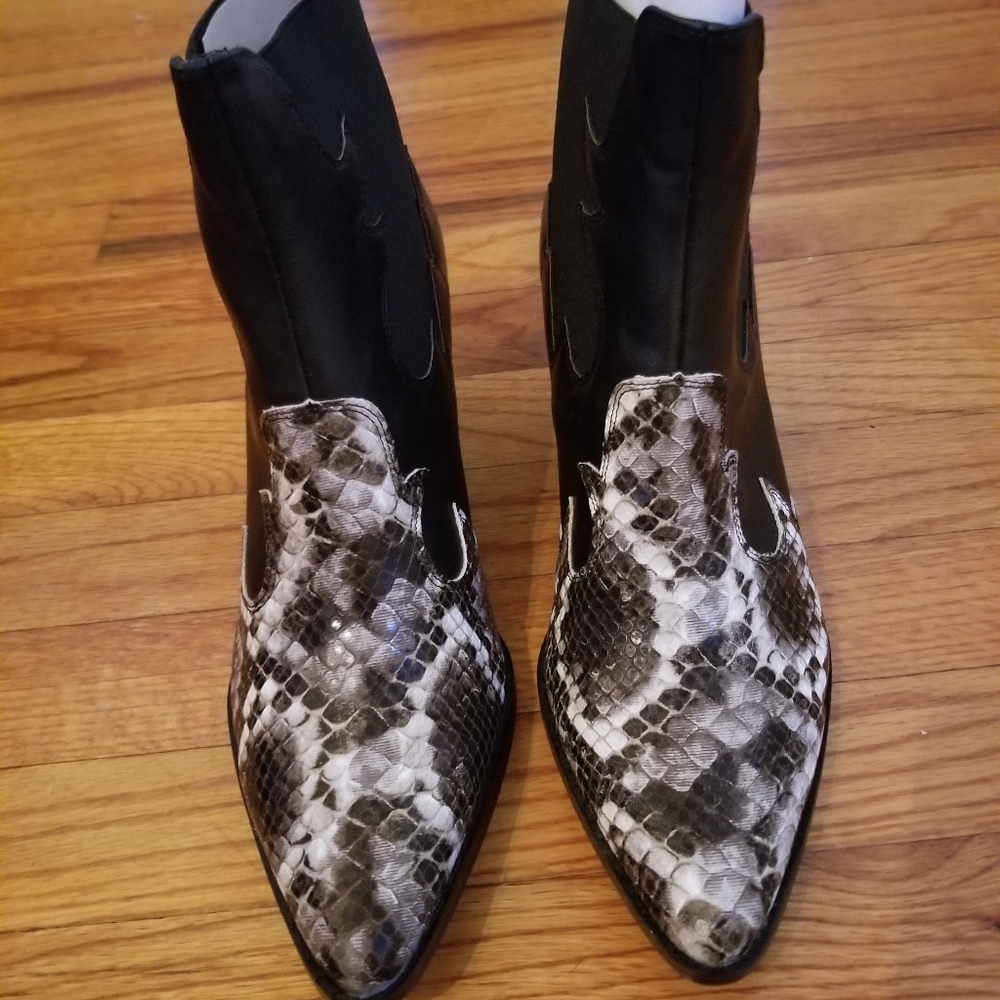 Rebel Chelsea Boot